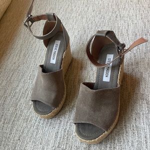 Like New! Steve Madden Jyia Leather Wedges size 7